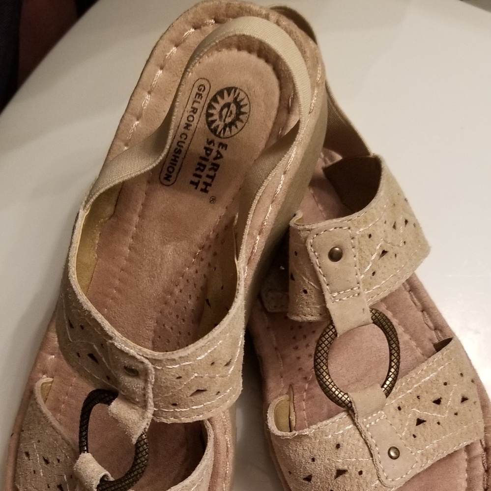 Sandals - Picture 2 of 2